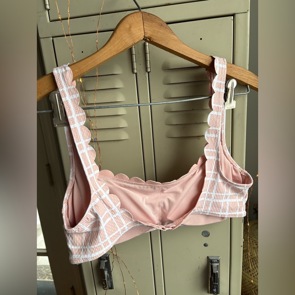 Aerie Plaid Scalloped Scoop Bikini Top - Picture 4 of 10